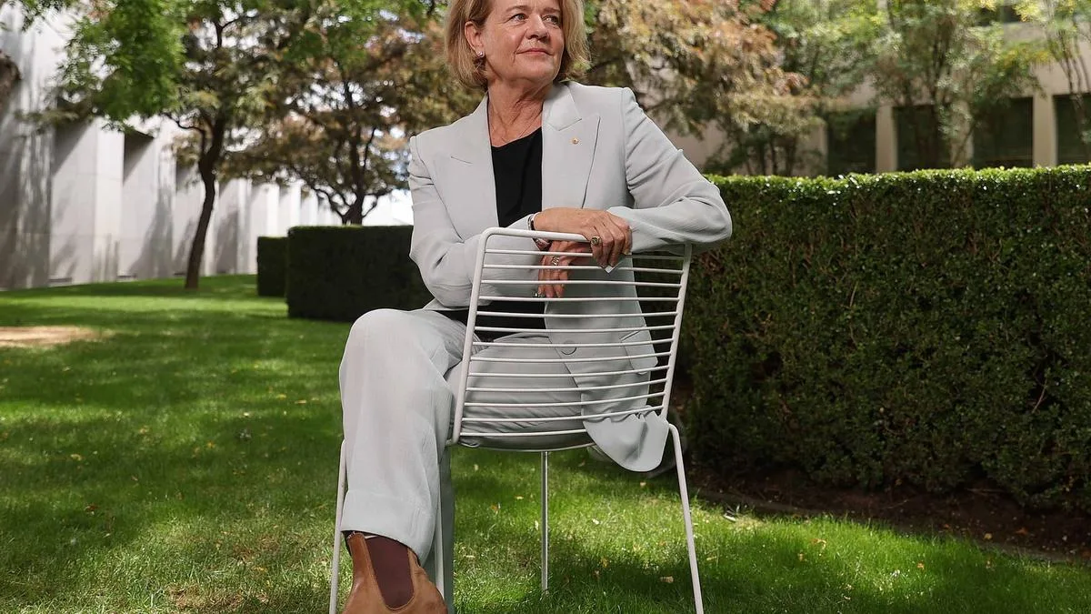 Nicola Forrest donates half a billion dollars to charity