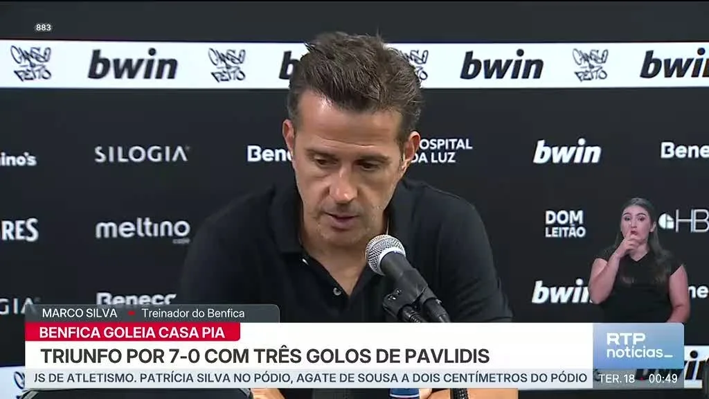 Benfica goleia Casa Pia por 7-0 em Rio Maior com hat-trick de Pavlidis
