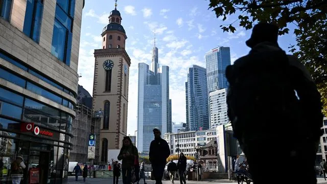 Commerzbank-Übernahme: Bund will trotz möglicher Übernahme Anteile an Commerzbank halten