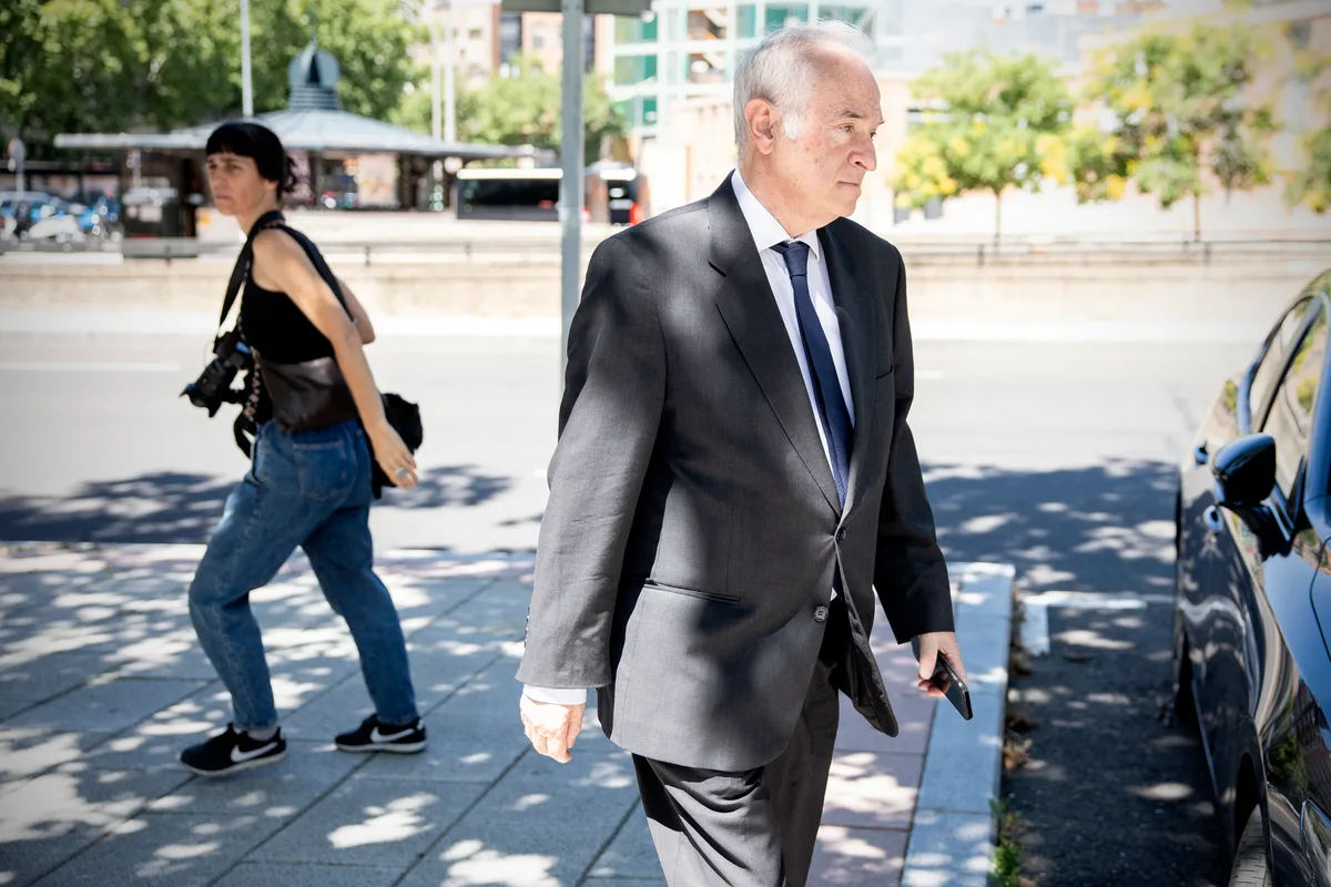 El CGPJ rechaza el recurso de Bolaños y ratifica el archivo de su denuncia contra Peinado por el trato que le dio en el interrogatorio del 'caso Begoña'
