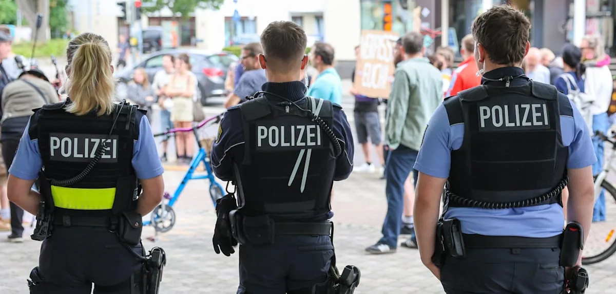 „Wir wissen alles über Sie“ – Drohmails an AfD-Politiker sorgen für Aufruhr
