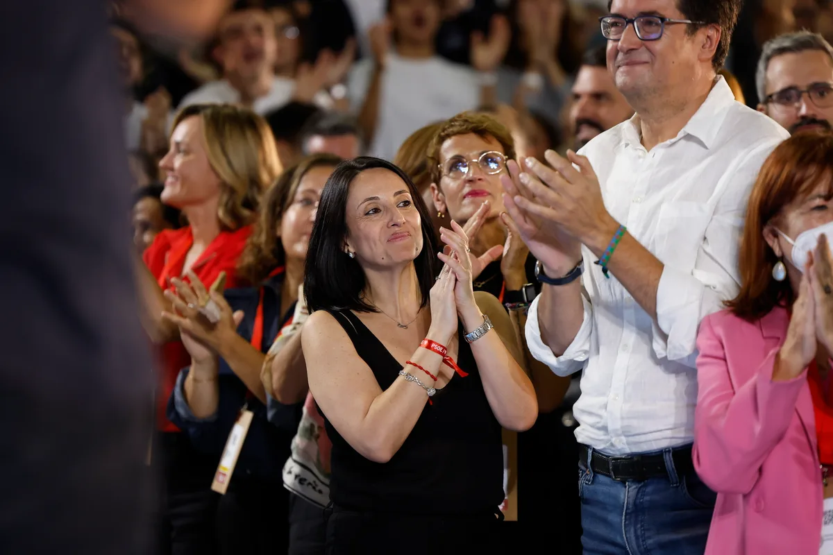 El PSOE designa a Rebeca Torró portavoz tras la dimisión de Montse Mínguez por la polémica de los "30 pisos" y Page se ausenta de un Comité Federal "sin posibilidad de intervención"