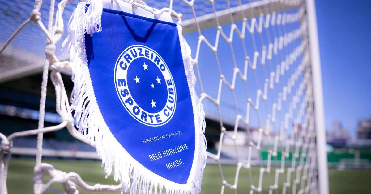 Novo reforço chega para assinar com o Cruzeiro e já tem número da camisa definido