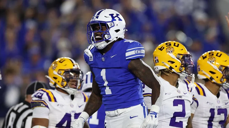 Kentucky shocks LSU with second-straight walk-off two-point conversion win in overtime