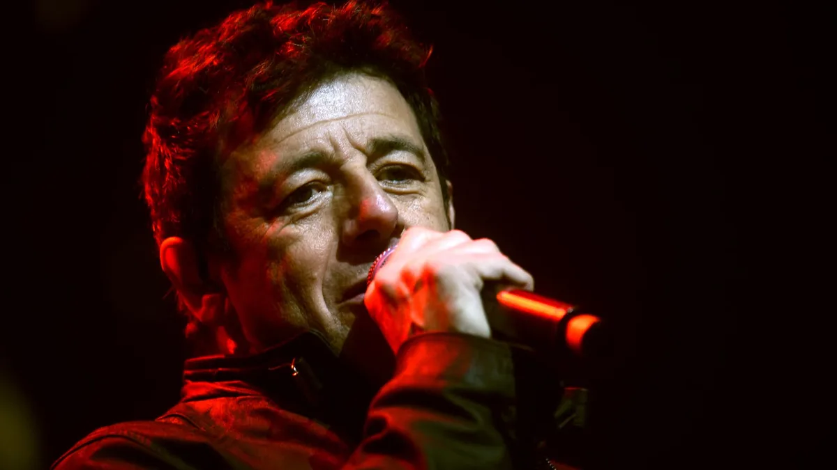 Affaire Patrick Bruel: le fils de Gisèle Pelicot s'indigne que les concerts se poursuivent et dénonce le "silence des hommes"