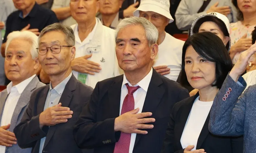 ‘5·18 포럼’ 이진숙, 국힘 윤리위 제소…당원 3700명 “당명 불복” 사유