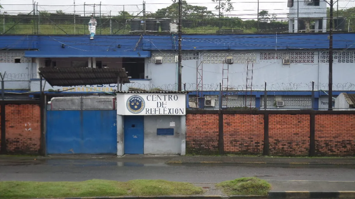 Riña en cárcel de Buenaventura dejó un recluso muerto y otro herido: uno de los involucrados le habría prendido fuego al otro