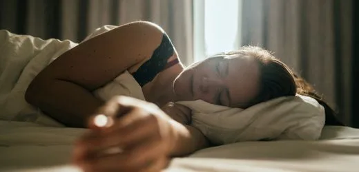 Longevity: Was Frauen für gesundes Altern tun können – Ärztin Viyan Sido im Gespräch