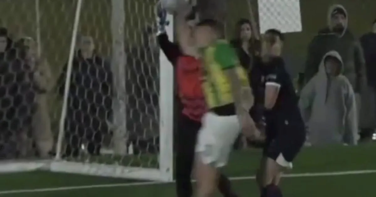 La mano de Dios en el Ascenso: el curioso gol de Uribelarrea para empatar el partido en la última jugada