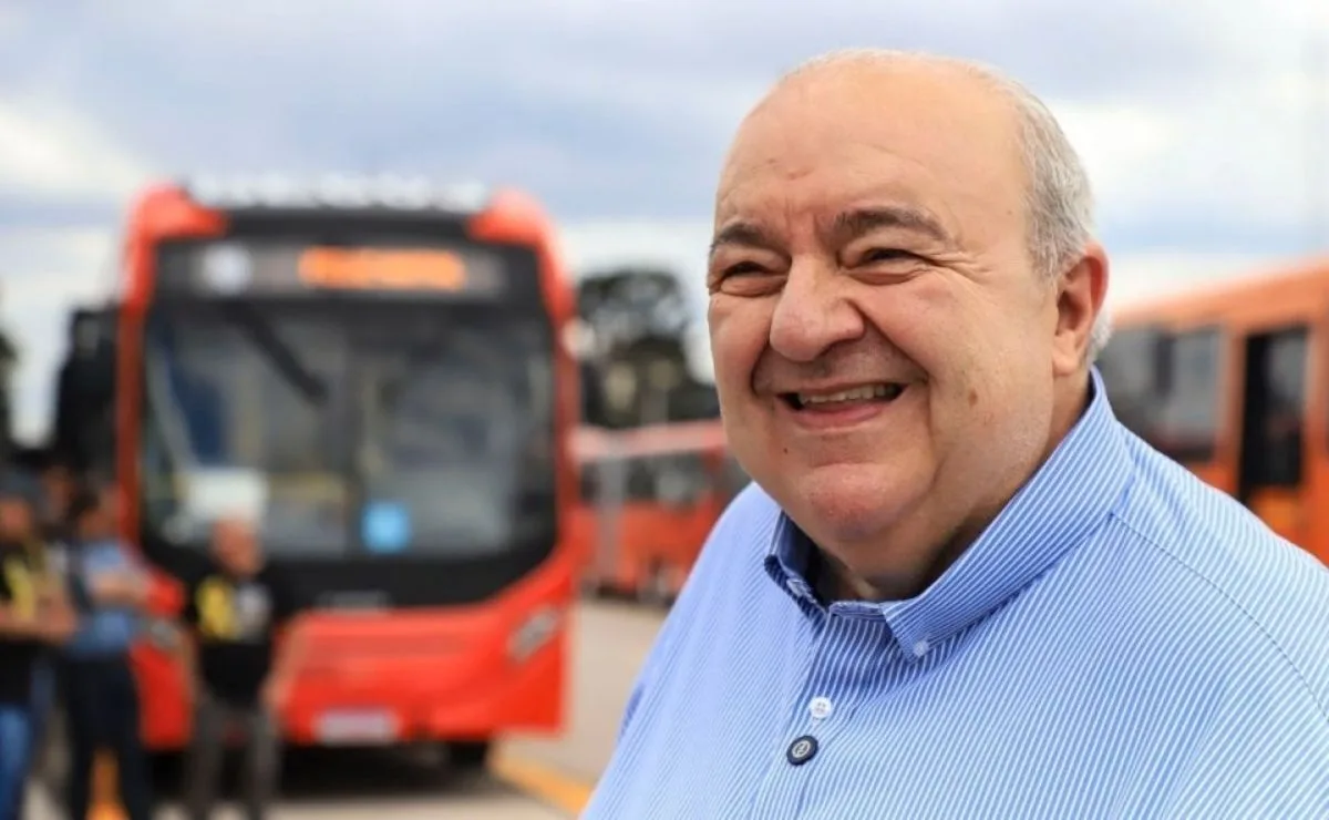 Rafael Greca é internado em hospital de Curitiba após sofrer queda; veja estado de saúde