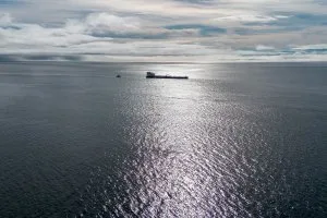 Frete de petróleo dos EUA para China já custa mais do que lançar um foguete ao espaço