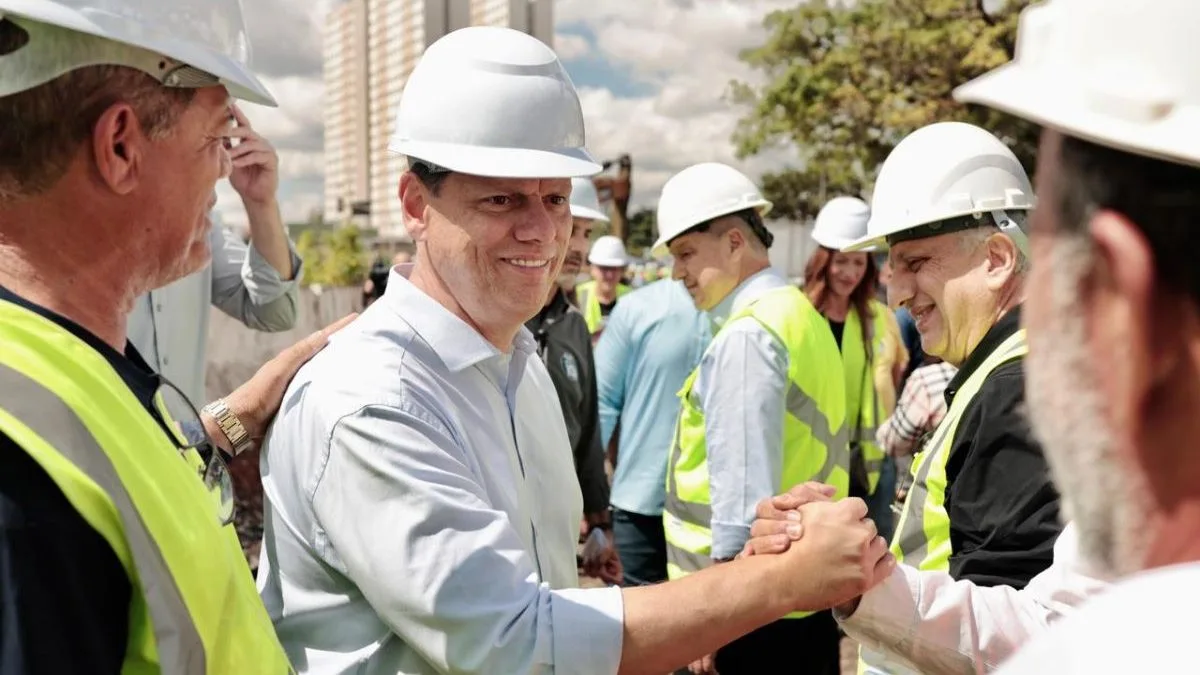 Governador pode visitar e inaugurar obras durante a eleição? Entenda as regras