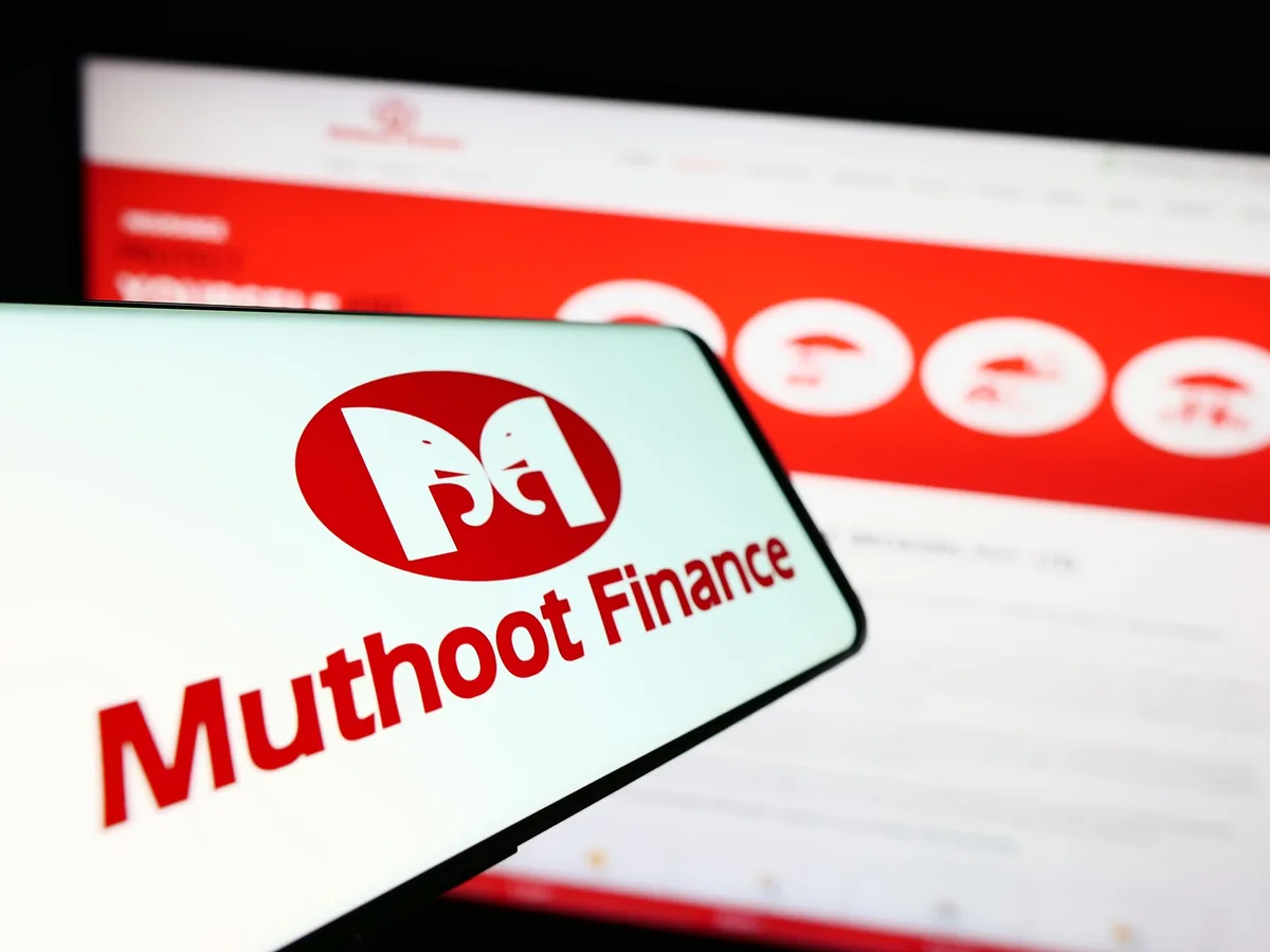 Muthoot vs Manappuram: Analysts decode 2% vs 51% FY27 gain gap; what next?