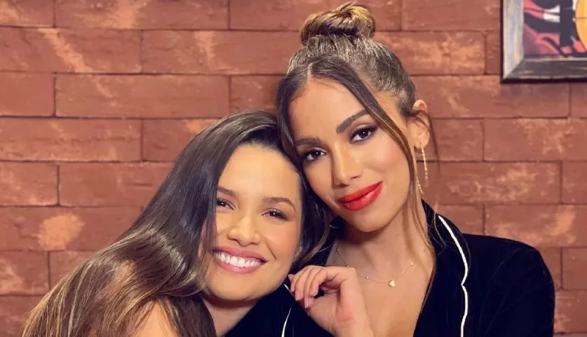 Juliette expõe atitude de Anitta durante shows e reflete sobre amizade