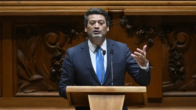 Ventura diz que Aguiar-Branco "ameaçou" comissão do Chega