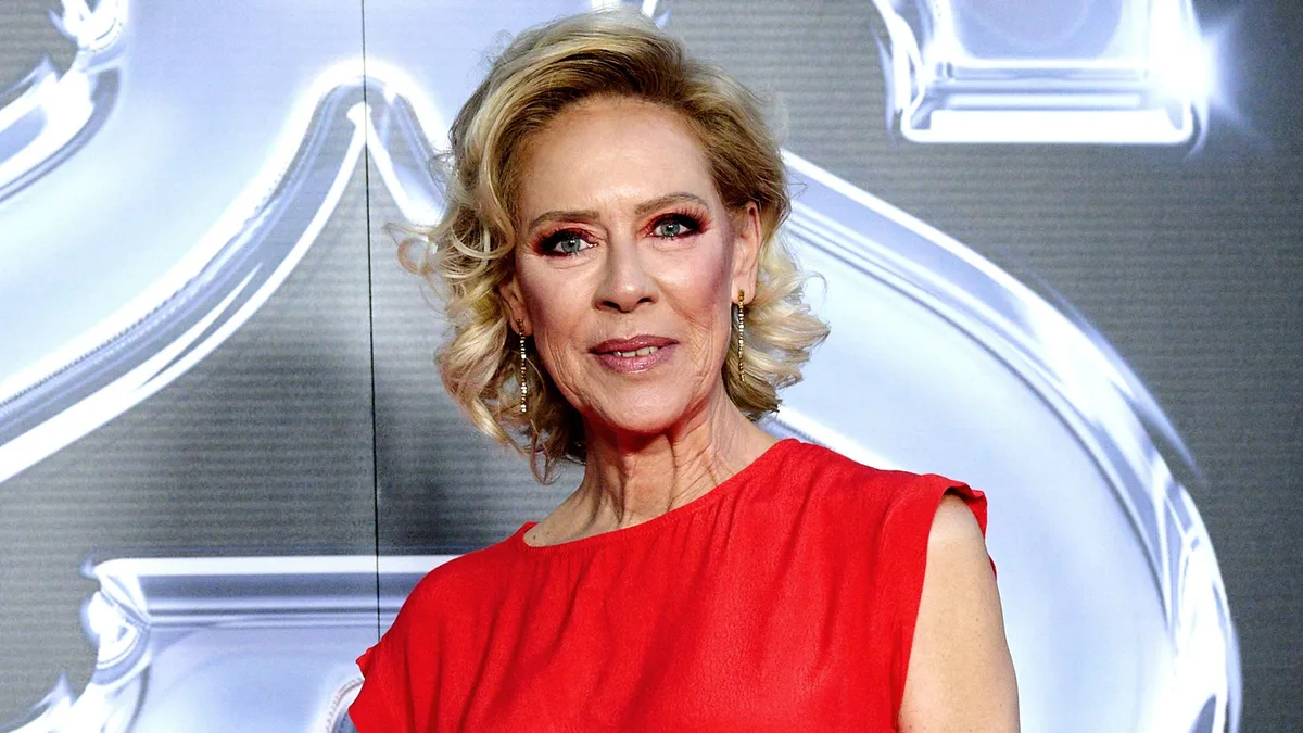 El duro testimonio de Concha Galán, presentadora de los 90, sobre su fulminante despido de televisión: "Estaba embarazada de 6 meses y me quitaron el programa"