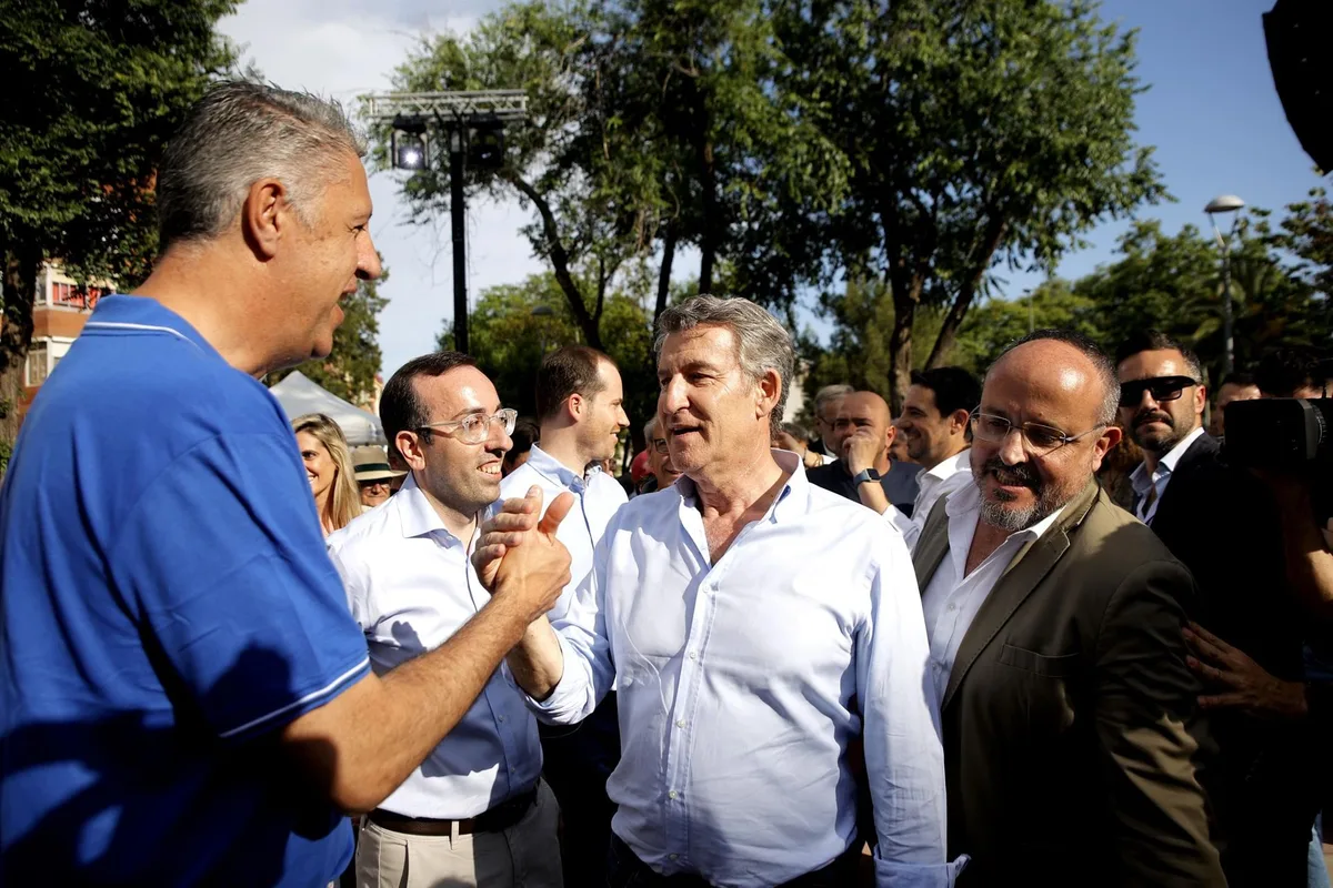 Feijóo arropa hoy al PP catalán en Badalona junto a Albiol, baluarte del partido contra la inmigración irregular