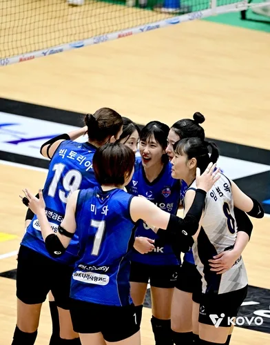 IBK기업은행, 정관장 꺾고 컵대회 준결승행…도로공사와 격돌(종합)