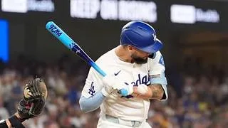 Golpe duro para los Dodgers: Andy Pages fuera por fractura en la mano