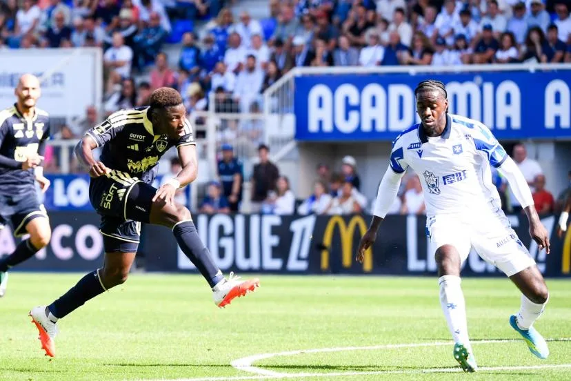 « Un super but » à Auxerre après 22 matches sans marquer : Pathé Mboup, le réveil de celui qu'on n'attendait plus