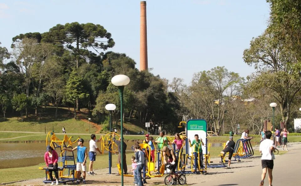 Onda de calor: Paraná terá máxima de 38°C e chuva forte no fim de semana; Curitiba chega a 29°C