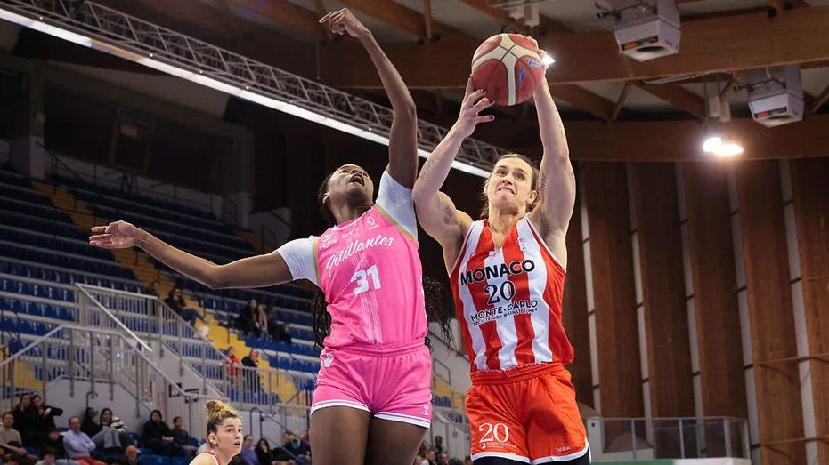 Ex-teammate exposes 'huge' difference between French trans star Julie Tetart and Brittney Griner