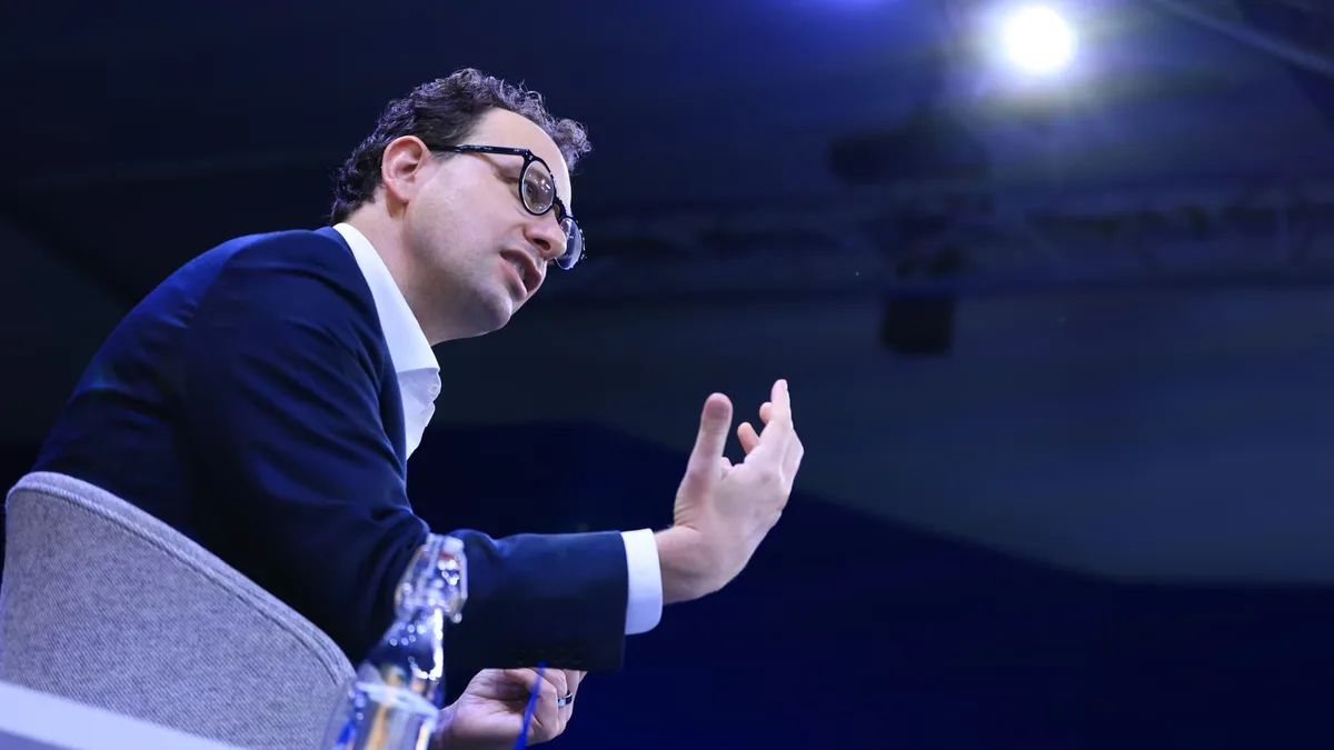 Anthropic tells investors annualized revenue run rate climbed to $65 billion in July