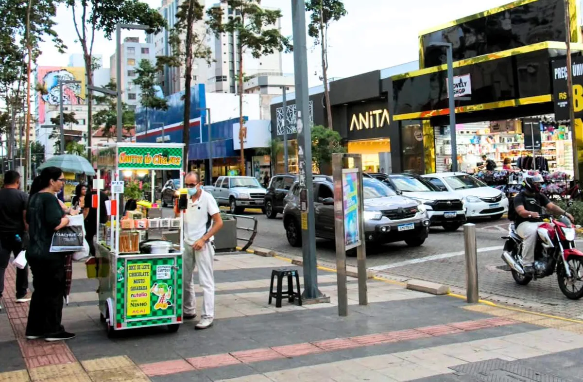 Com apenas cincão no bolso, o que ainda dá para comer no Centro?