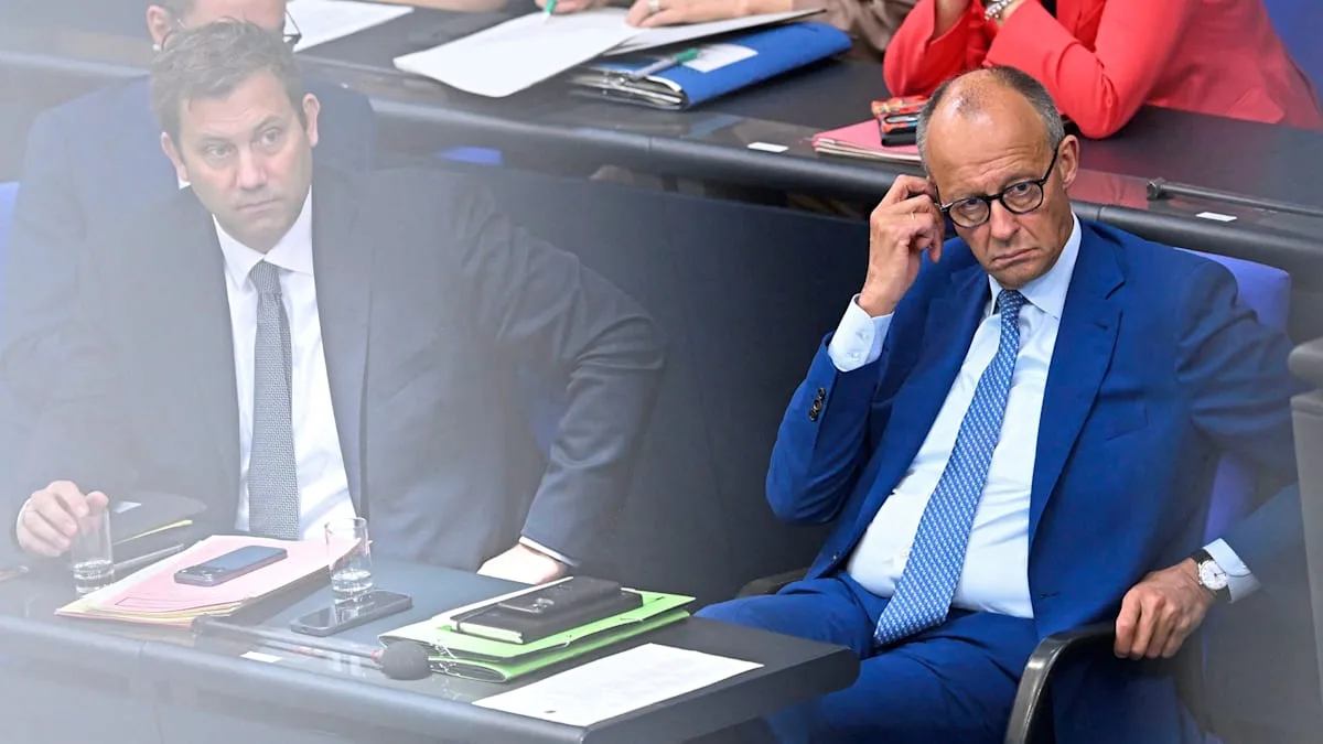 AfD in Sonntagsfrage deutlich vorn – 78 Prozent lehnen Merz ab – Demos gegen Rechtsextremismus