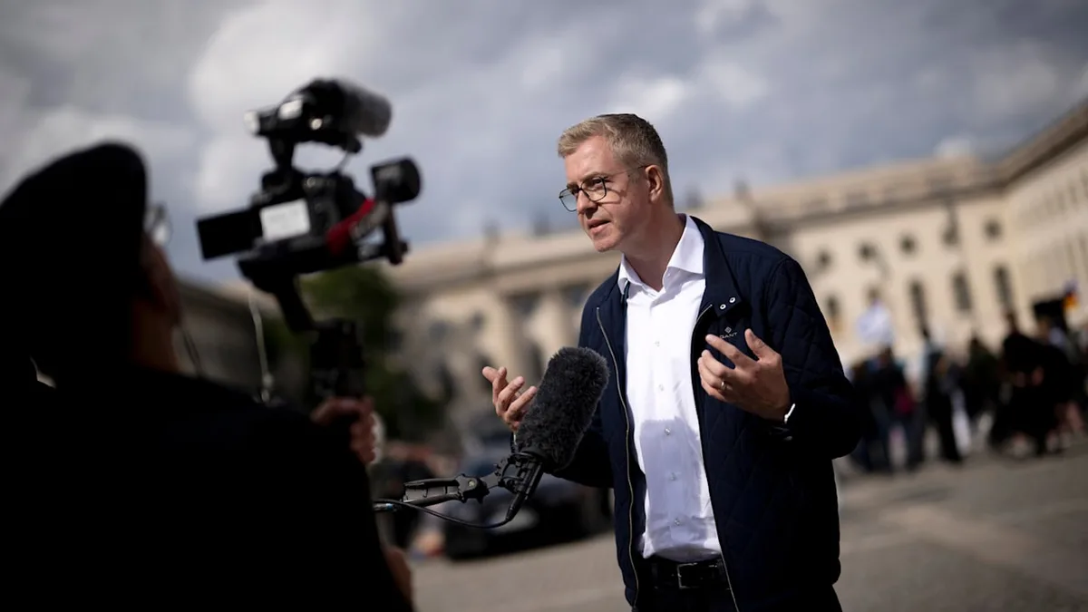 Wegen Gewalt in Berlin - CDU-Spitzenmann will Schwule mit Kameras schützen