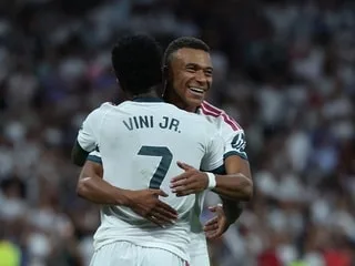 Real Madrid. « Un problème d’ego et de foot » : une relation Mbappé - Vinicius qui plombe le projet de jeu de Mourinho ?