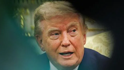 Trump presupuesta cuatro millones para crear una red de periodistas ultras en Europa con la que penetrar en las elecciones