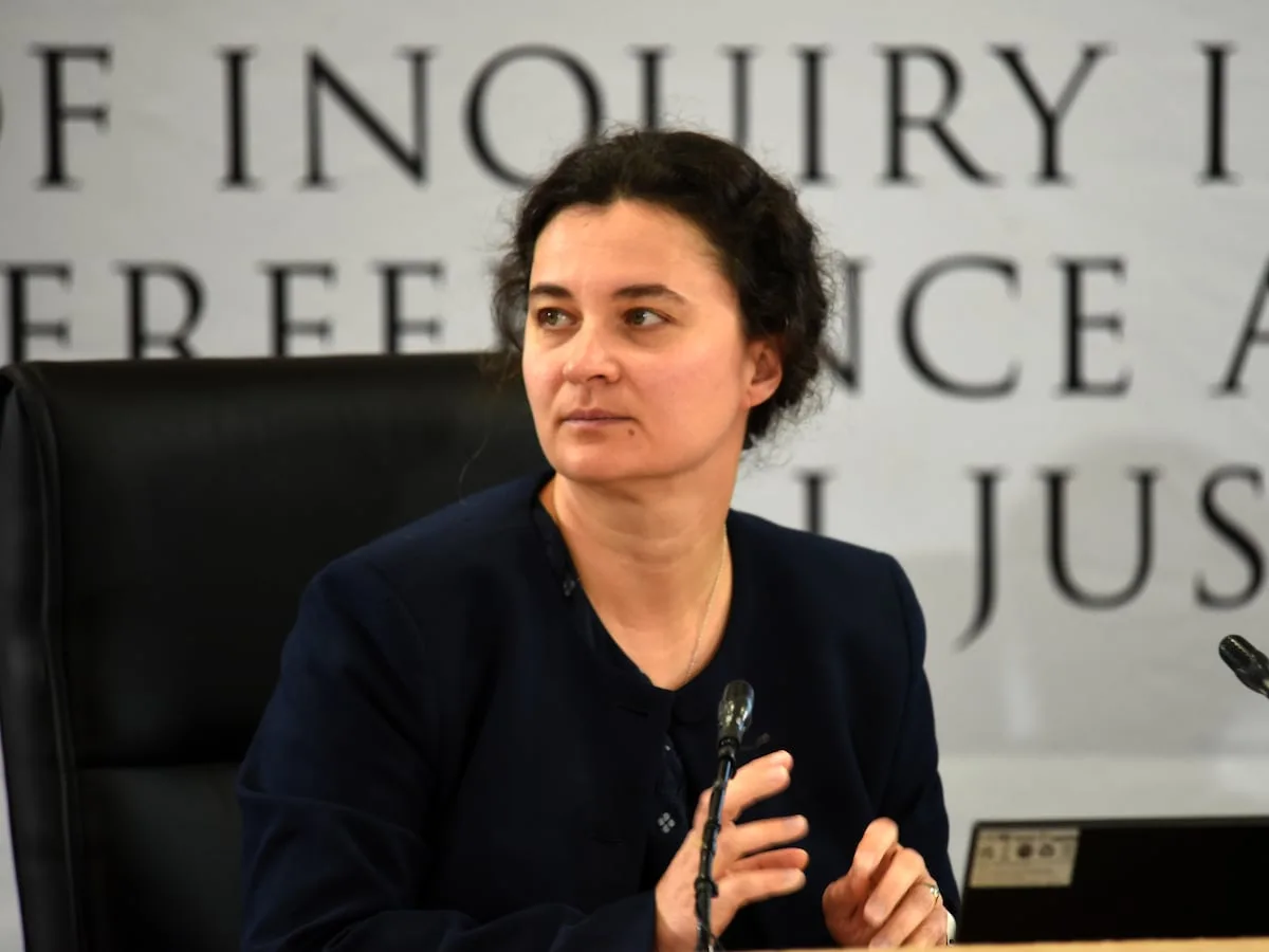 Criminal justice officials should face financial vetting, Madlanga commission told
