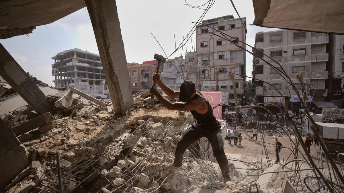 US envoy meets Hamas in push for a Gaza road map