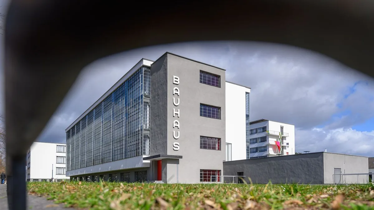 Kulturpolitik: „Bauhaus-Manifest“: Breites Bündnis für Freiheit der Kunst