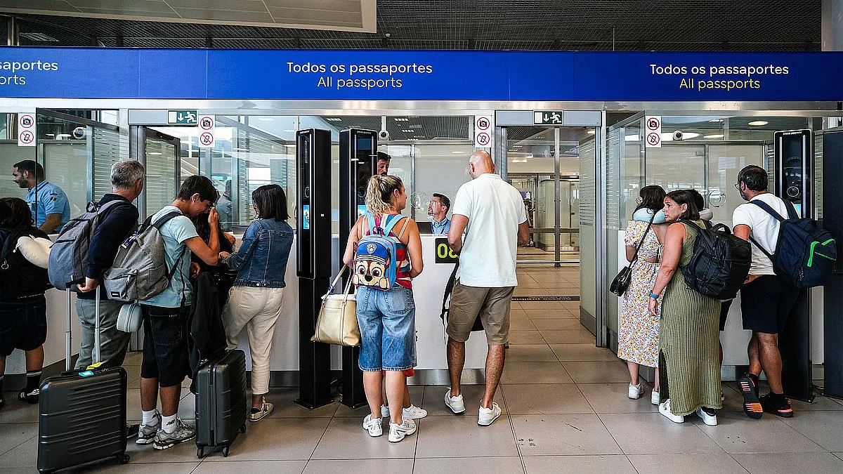 Recolha total de dados biométricos de passageiros de fora da UE começa em setembro