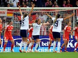 Torfest in Berlin : Bayern-Frauen zerlegen Union zum Saisonauftakt