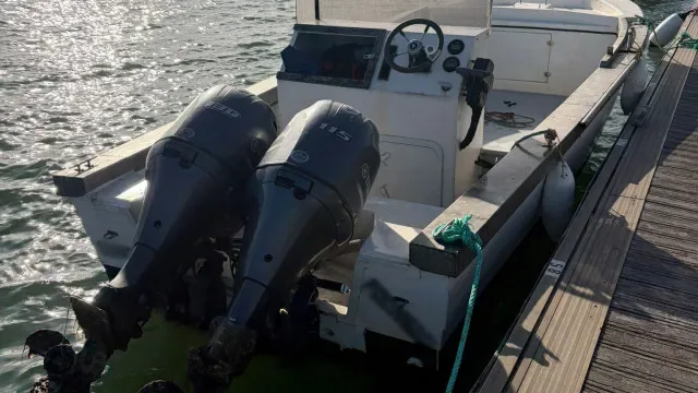 Apreendida embarcação polaca em Alcácer do Sal. Motores sem n.º de série