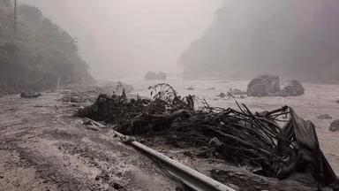 Nepal: Fast 400 Touristen nach Sturzflut vermisst