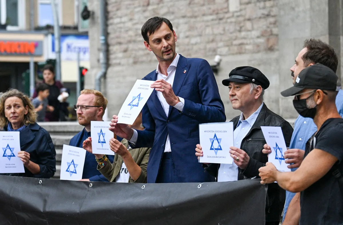En Allemagne, l’inquiétude de la communauté juive : « Nous sommes coincés entre l’extrémisme de droite et celui de gauche »