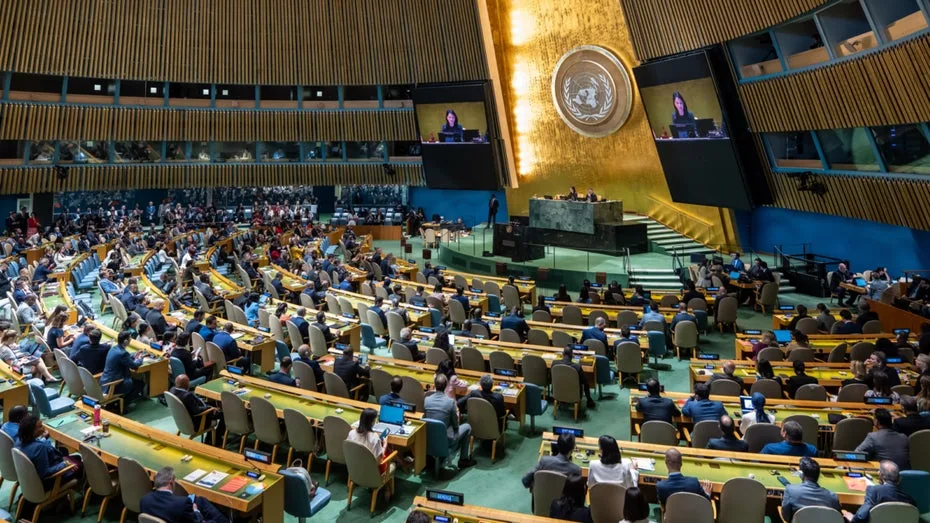 22 Staaten fordern globale KI-Behörde – ausgerechnet USA und China nicht dabei