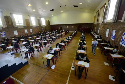 Western Cape matriculants urged to use holiday break for final exam preparations