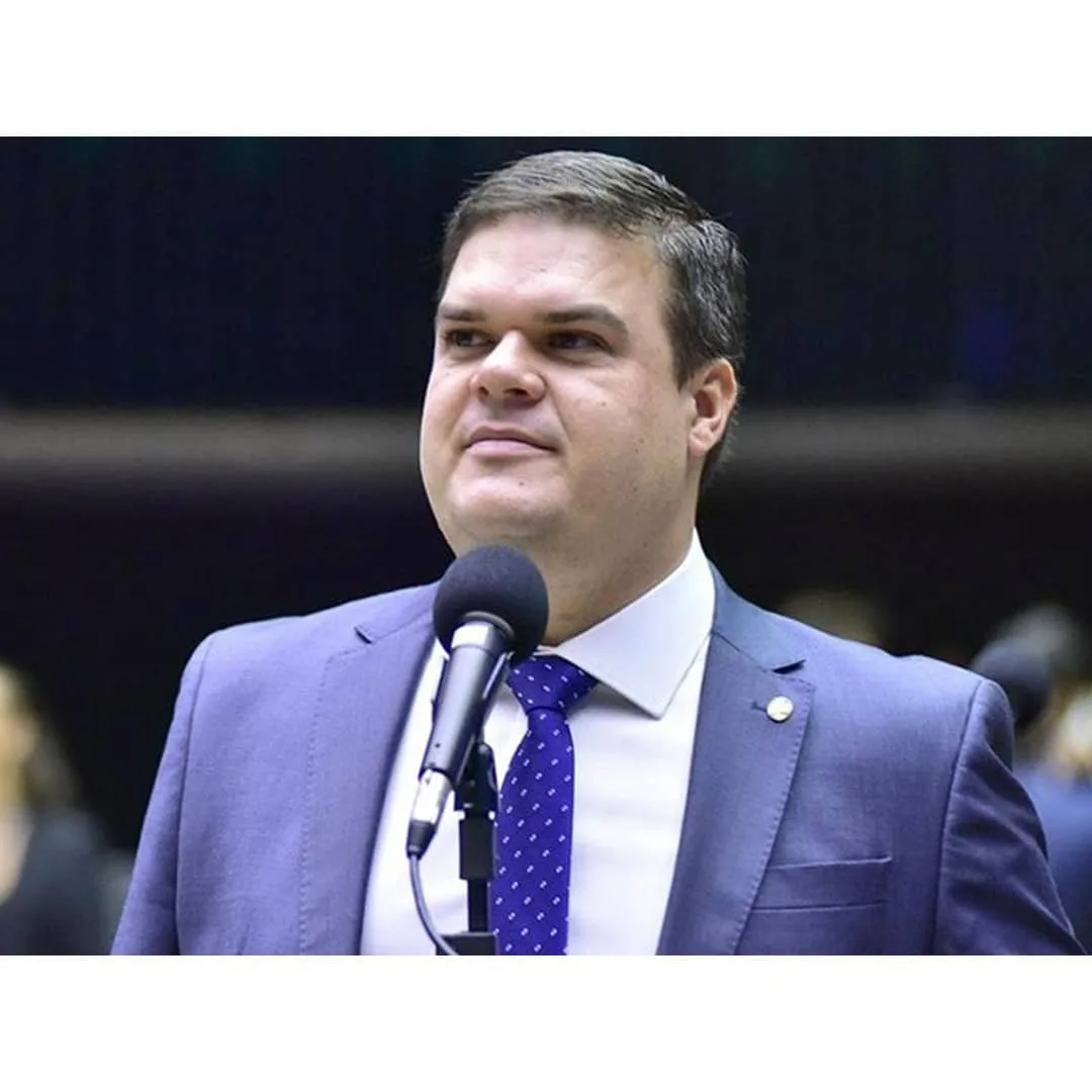 Bruno Farias (Republicanos) é reeleito deputado federal por Minas Gerais com 113.379 votos