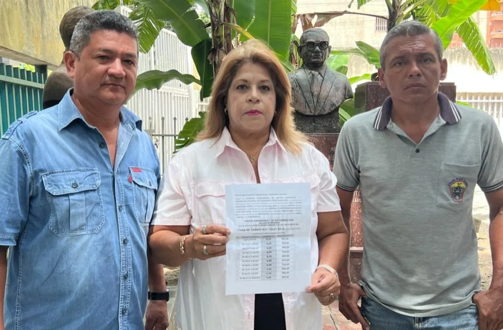 Gremio del transporte considera insuficiente el ajuste mensual del pasaje urbano a 0,25 centavos de dólar