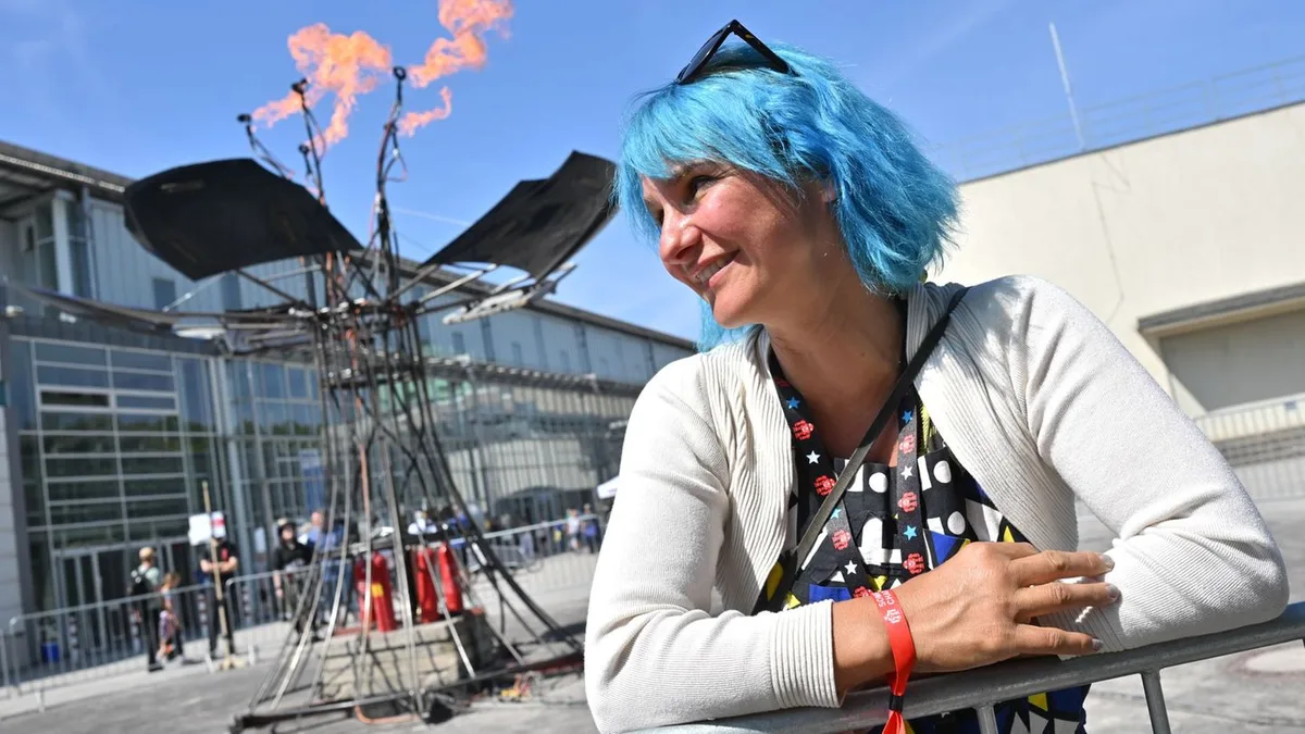 Für Bastler und Tüftler: Stahlblume und Fünf-Meter-Vogel: Es ist wieder „Maker Faire“