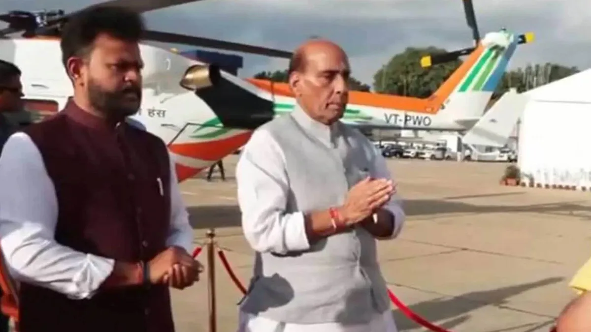 HAL hands over LCA FOC trainers, HTT-40 to IAF, 4 Dhruv-NG choppers to Pawan Hans