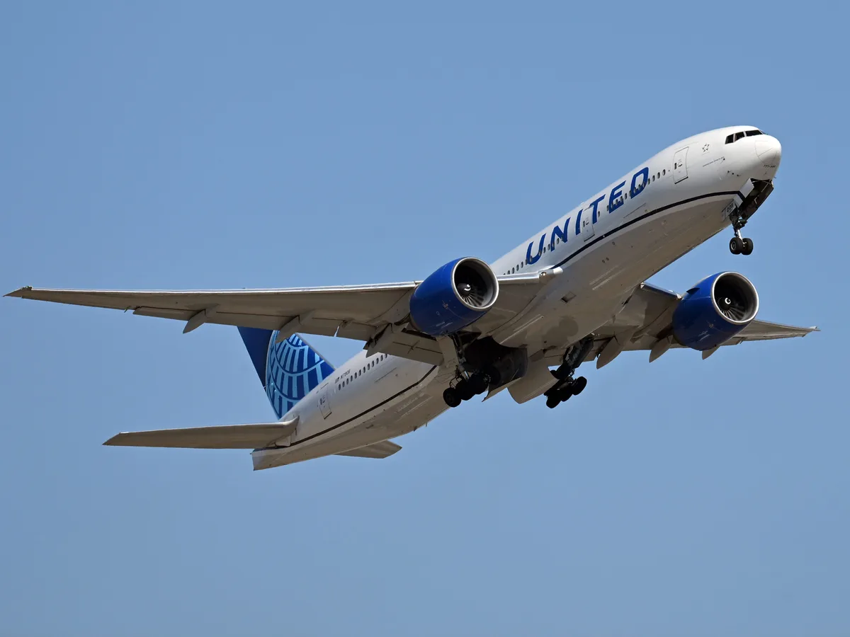 United finally made it easier to see if your flight has Starlink