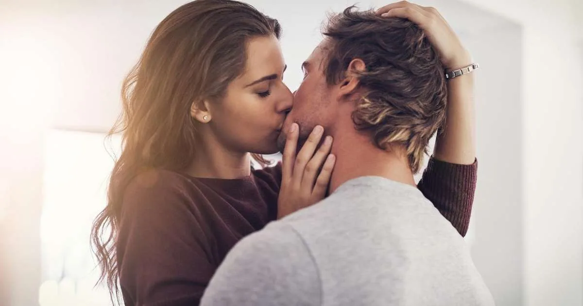 Sonhar com beijo: o que isso pode revelar sobre seus sentimentos?