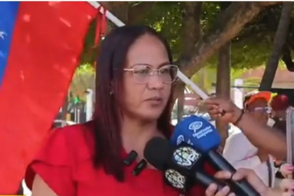 Docente de Bolívar denuncia despido por razones políticas y presiones en los colegios