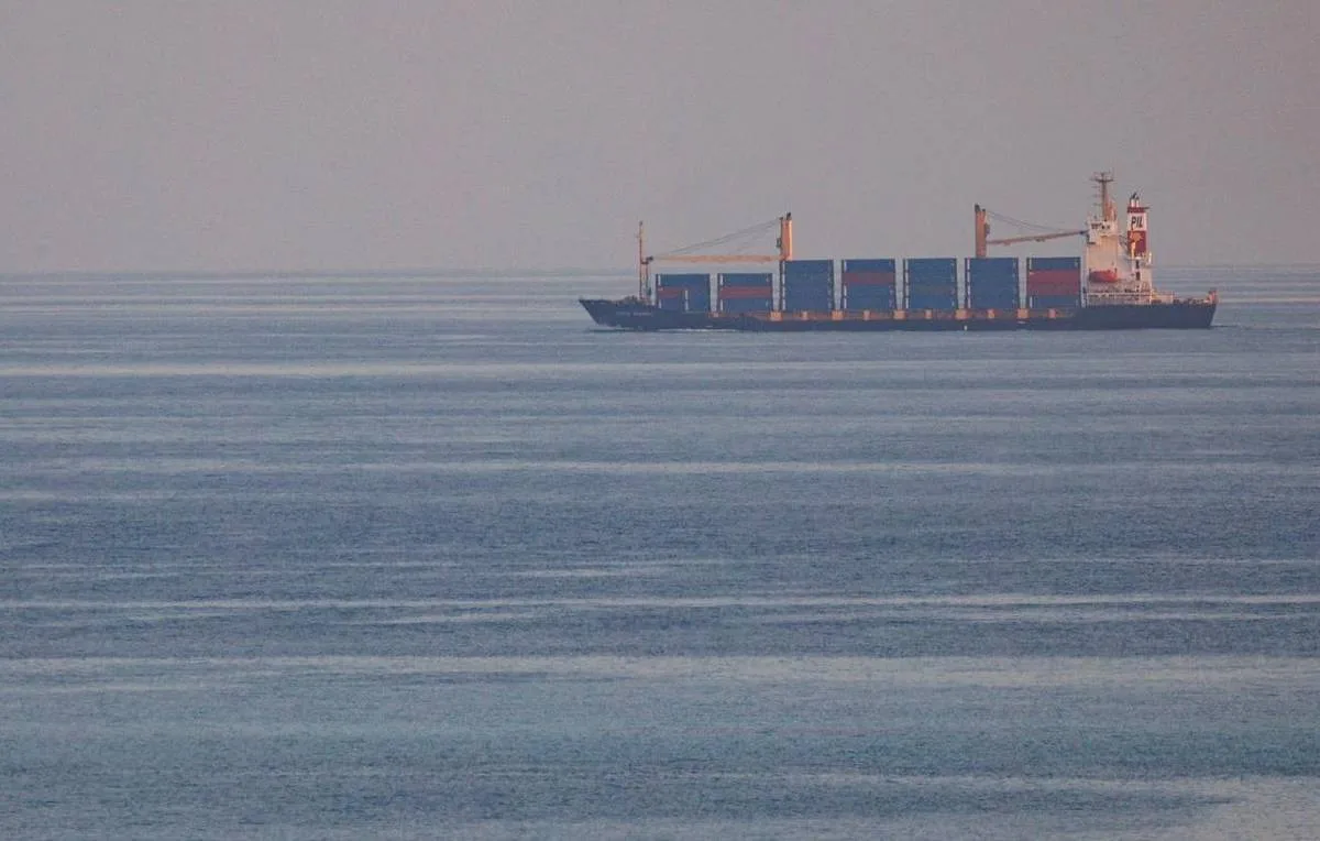 Ships passing through Bab el-Mandeb Strait as normal — Houthi official